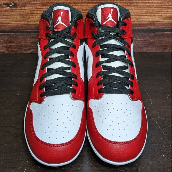 Nike Air Jordan 1 Mid TD Men\'s 9 Chicago Red White football cleats FJ6805-106 main image 4